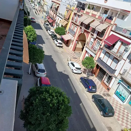 Homestay Frente Al Mercadona A